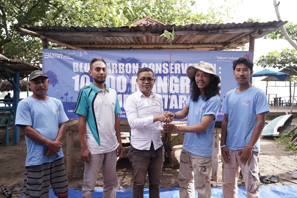Telkom Indonesia Konsisten Lindungi Lingkungan: Dari Darat ke Laut, Demi Kehidupan Berlanjut 